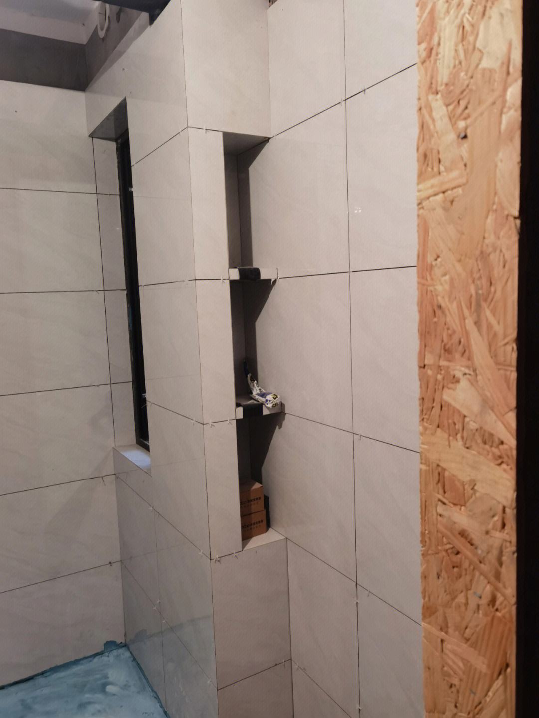 墙砖上打孔固定水管(墙砖水管开孔用什么机器) 墙砖上打孔固定水管(墙砖水管开孔用什么机器)